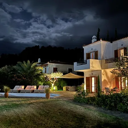 Serendipity Sea View Villa *