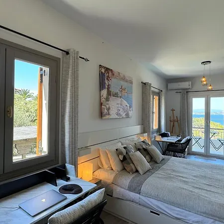 Serendipity Sea View * بورتو خيلي